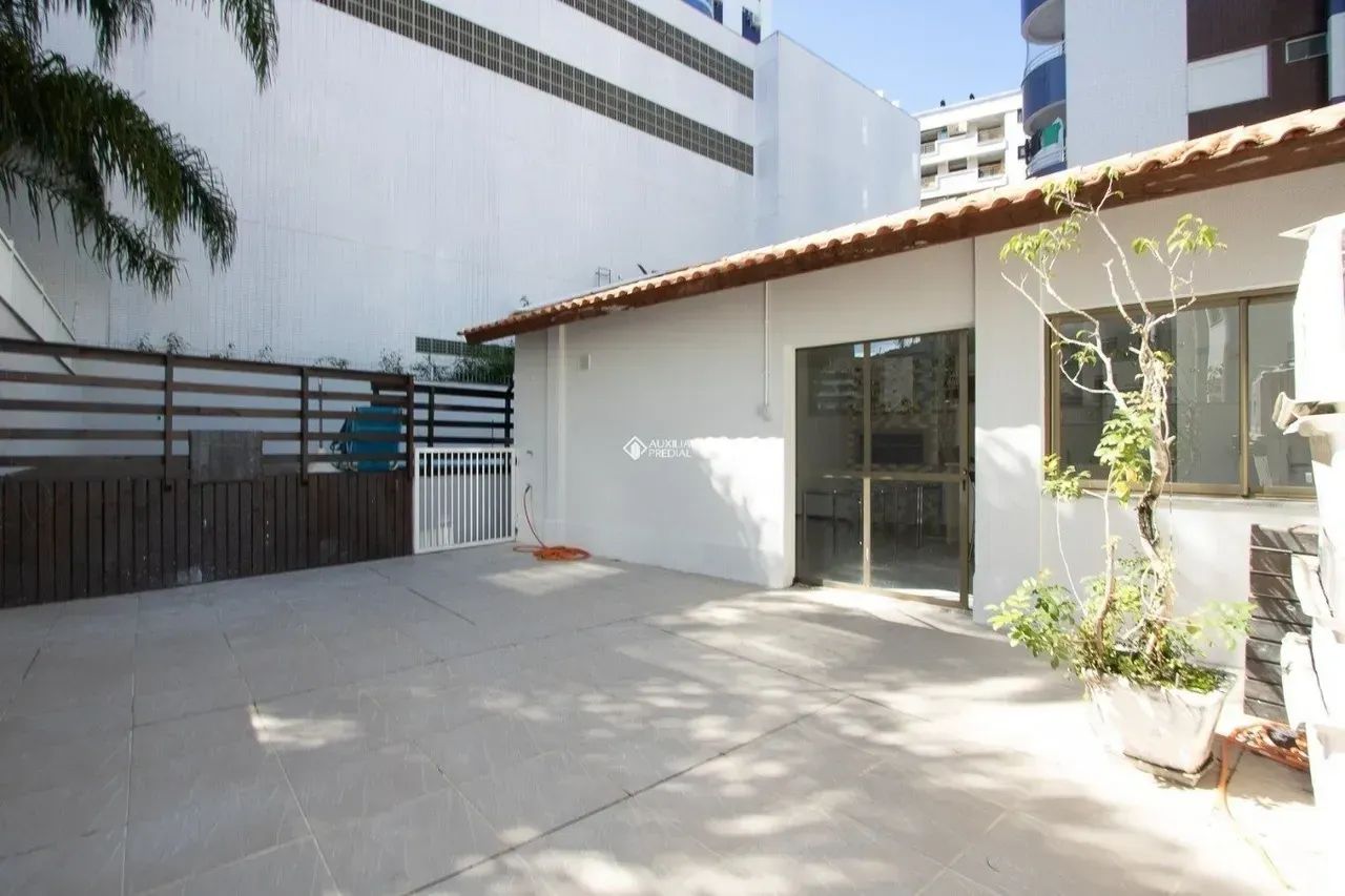 Imóvel para aluguel com 142 metros quadrados com 3 quartos em Itacorubi - Florianópolis -  - Foto 4