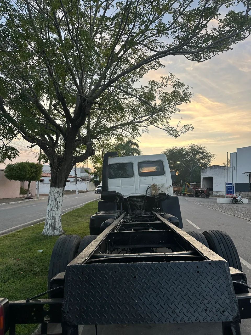 Ford Cargo 1415 - Foto 2