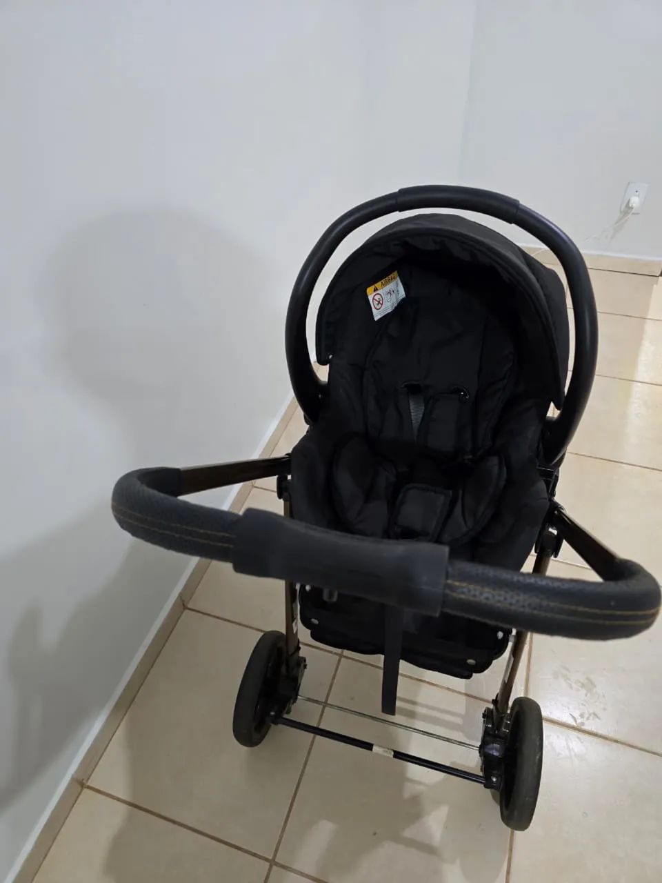Carrinho com bebe conforto galzerano pouco usado - Foto 3
