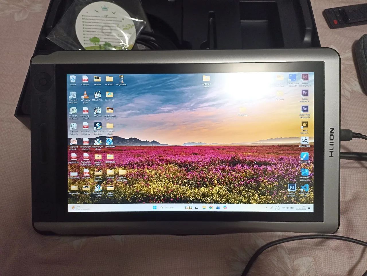 Mesa Digitalizadora Huion Kanvas 16