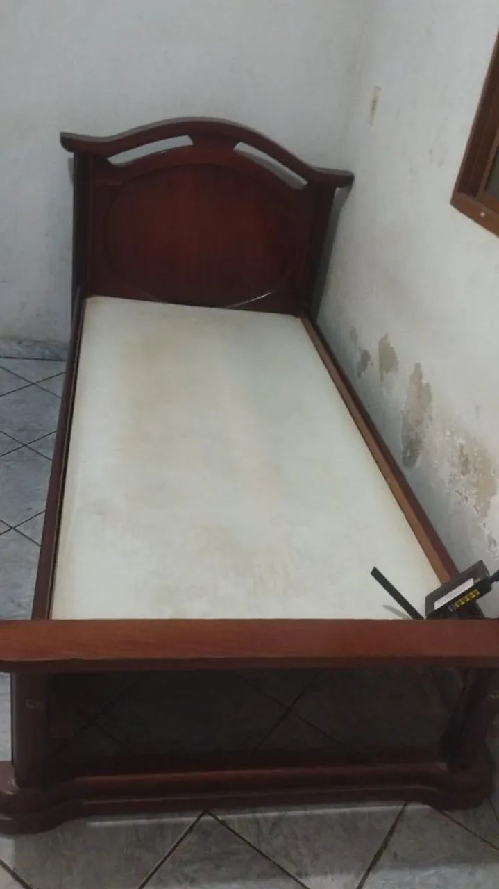 Cama com colchão  - Foto 2