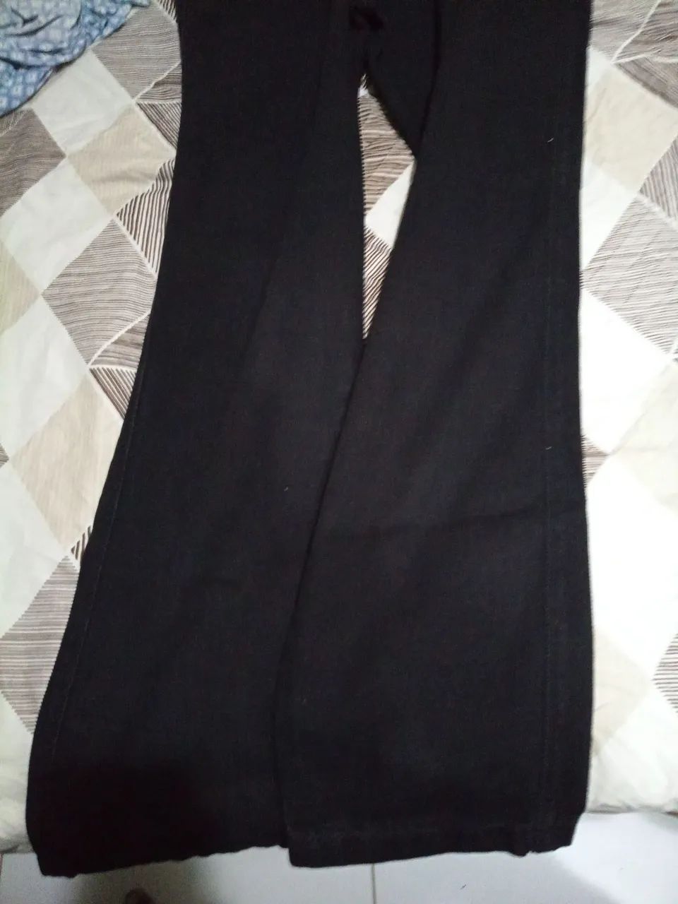 Calça jeans preta  - Foto 4