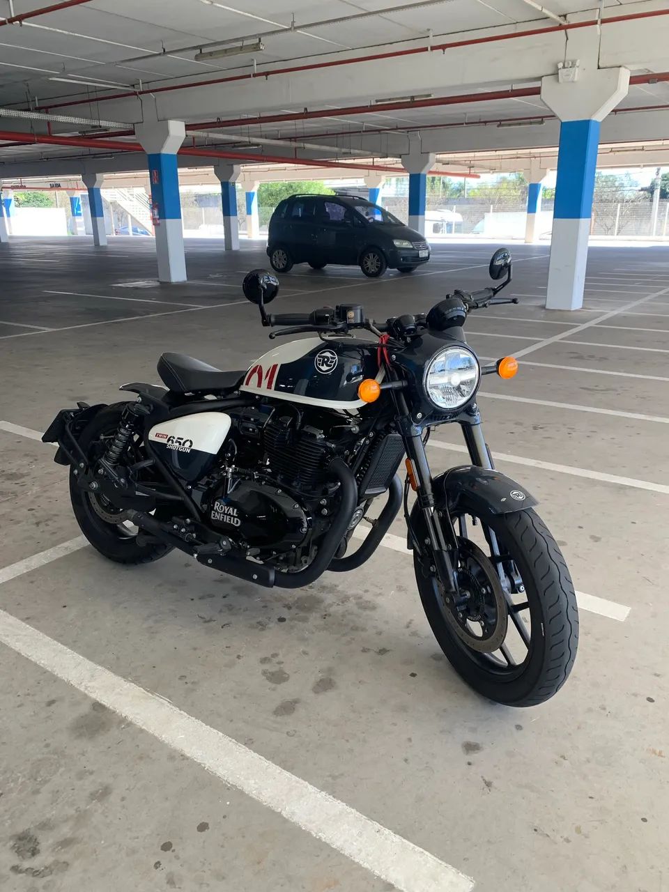 Shotgun 650 custom  - Foto 3