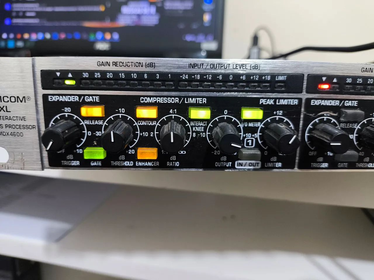 Compressor Behringer MDX 4600 - Foto 3