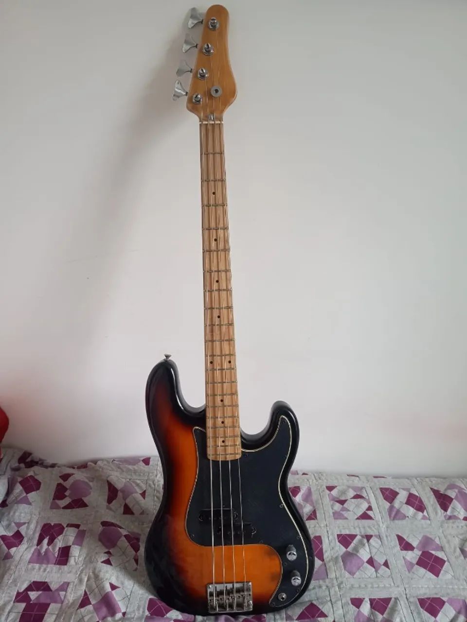 Contra baixo washburn