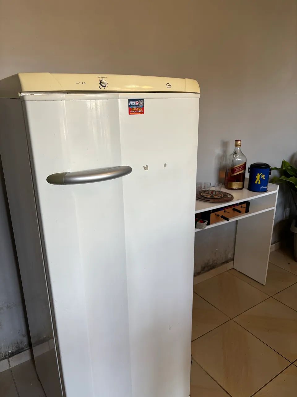 Geladeira ( semi nova) 