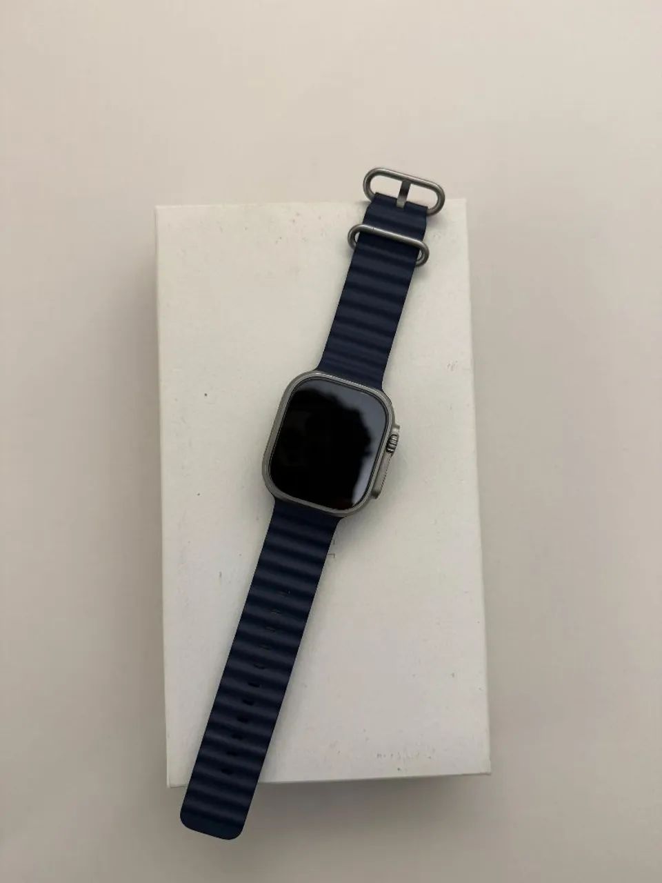 Apple Watch Ultra 2 titanium natural estado de zero com caixa.