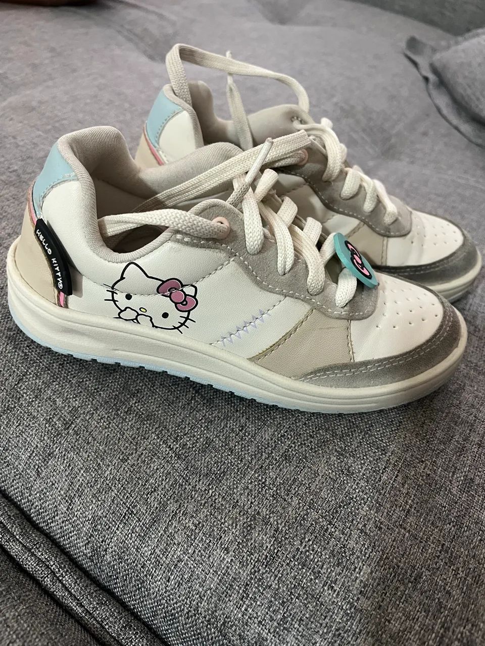 Tênis Hello kitty tamanho 30