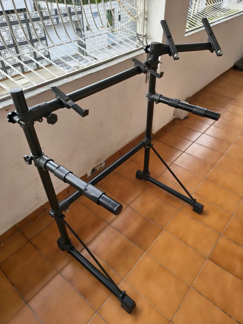 Estante Rack Suporte para teclado e notebook em alumínio TITANIUM 