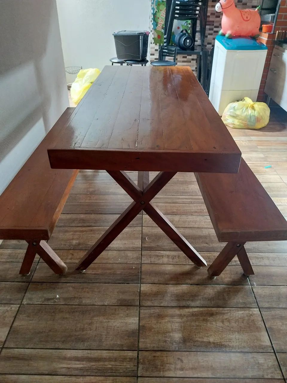 Mesa para área de churrasqueira 