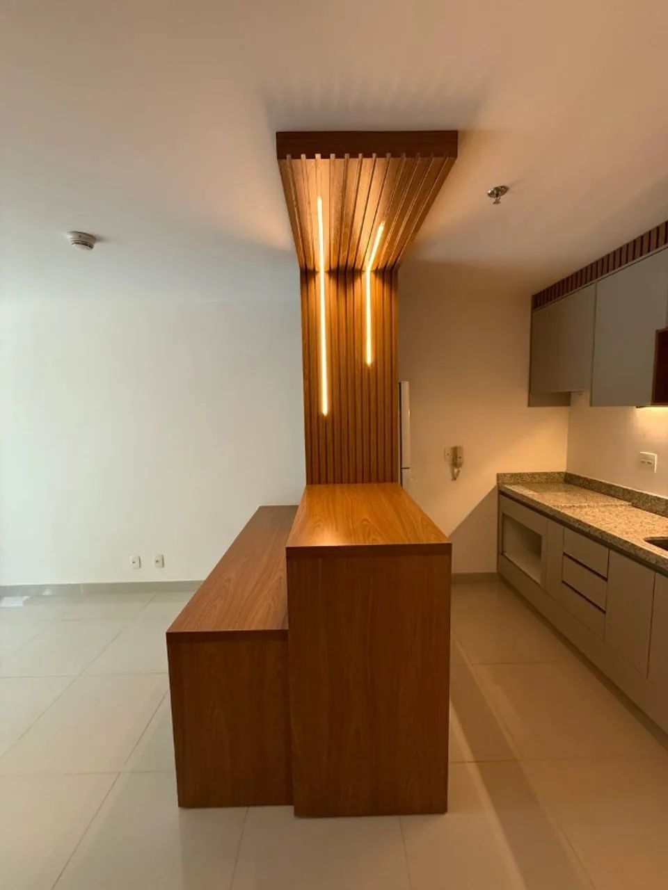Cozinha Sob medida com balcão em led ( valor pode alterar) - Foto 2