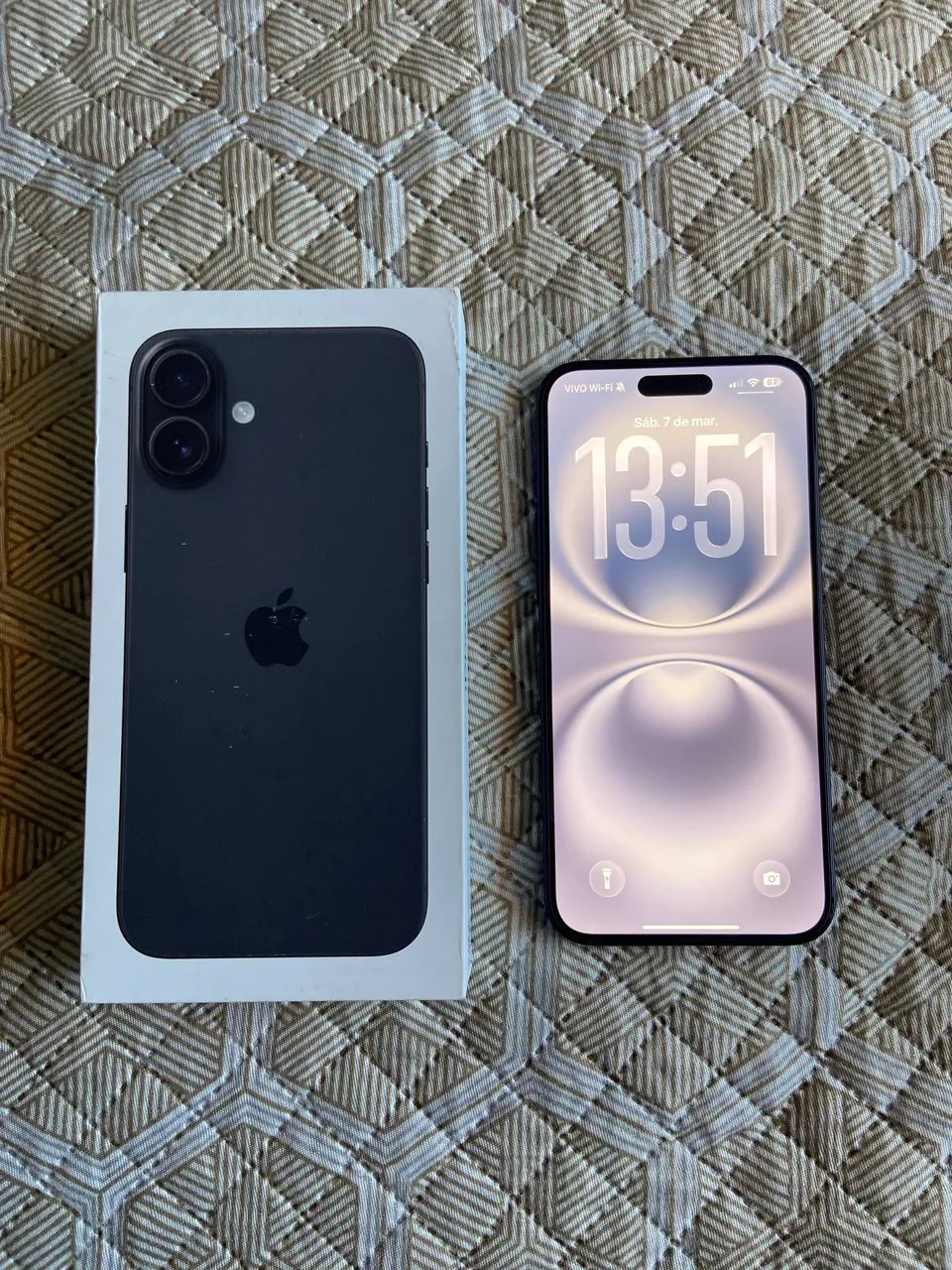 iPhone 16 plus