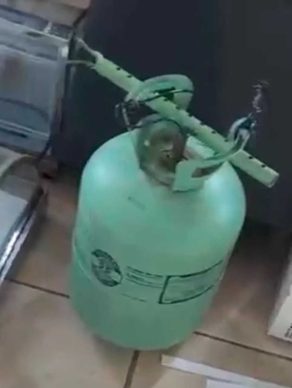 gas de ar condicionado SÓ O CASCO