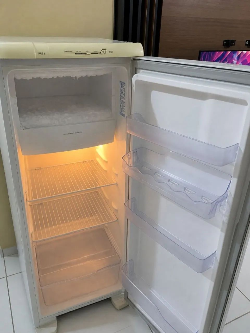 Geladeira Eletrolux em ótimo estado - Foto 2