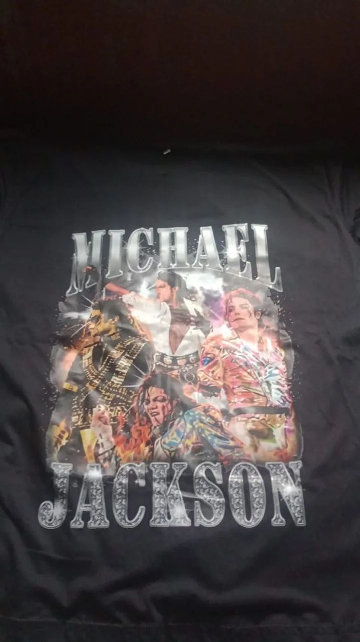   CAMISA DO MICHAEL JACKSON NOVA! Comprada na shopee e nunca usada. Vendo a 38,00 - Foto 5