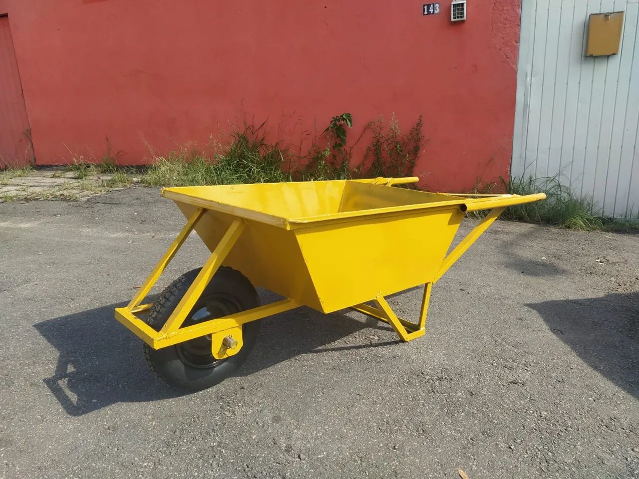 Carrinho de mão reforçado  - Foto 4