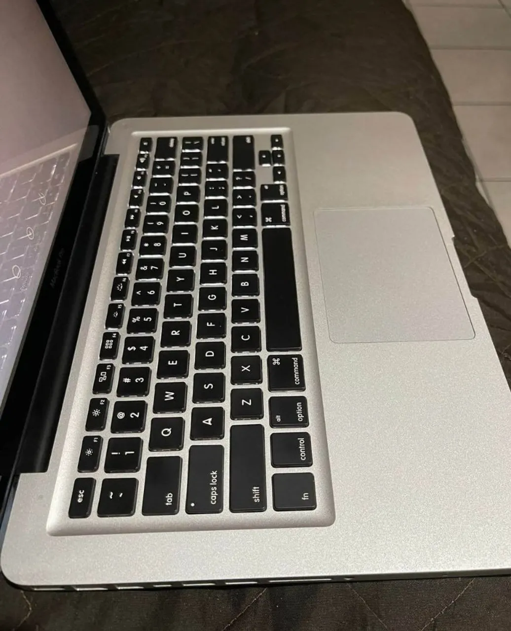 macbook pro 2010