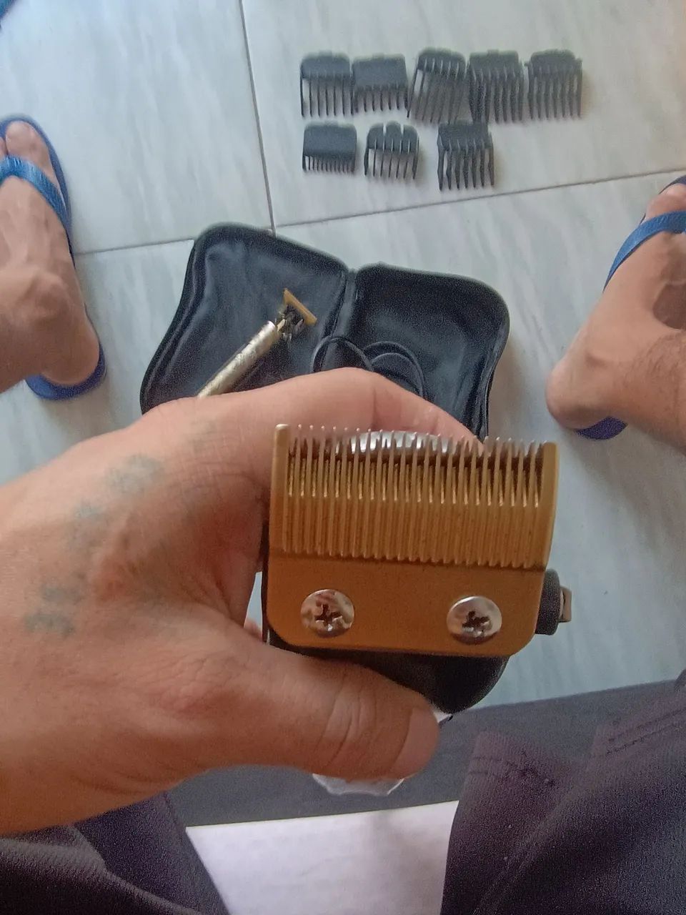 Máquina de cortar cabelo com defeito  - Foto 3