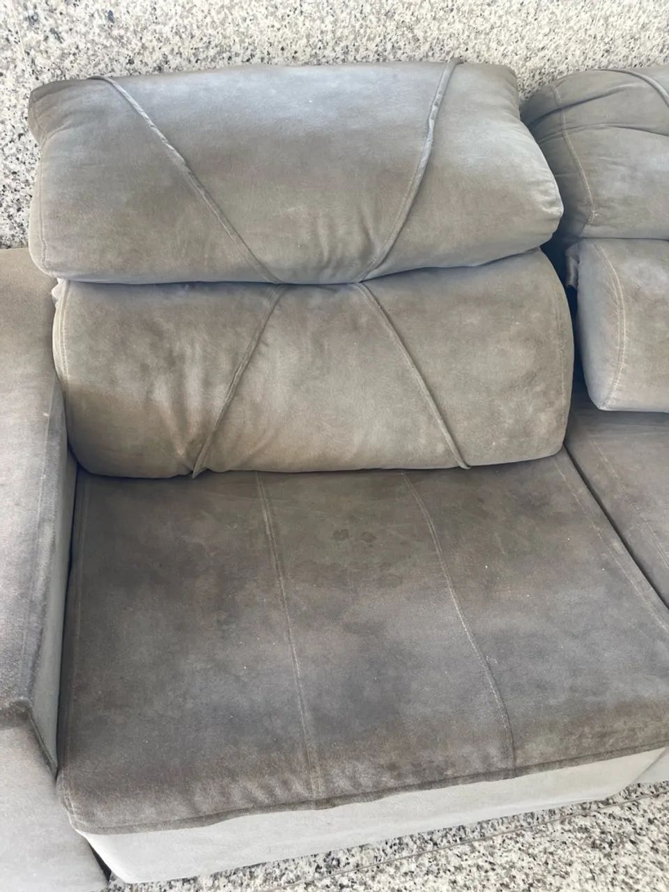Sofá 2 Lugares Cinza - Estrutura Boa - R$ 350 - Foto 2