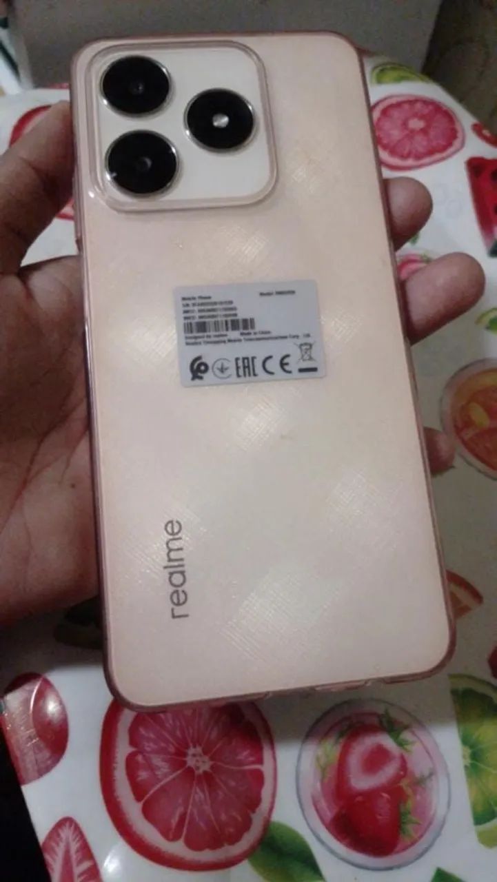 celular usado realme c61