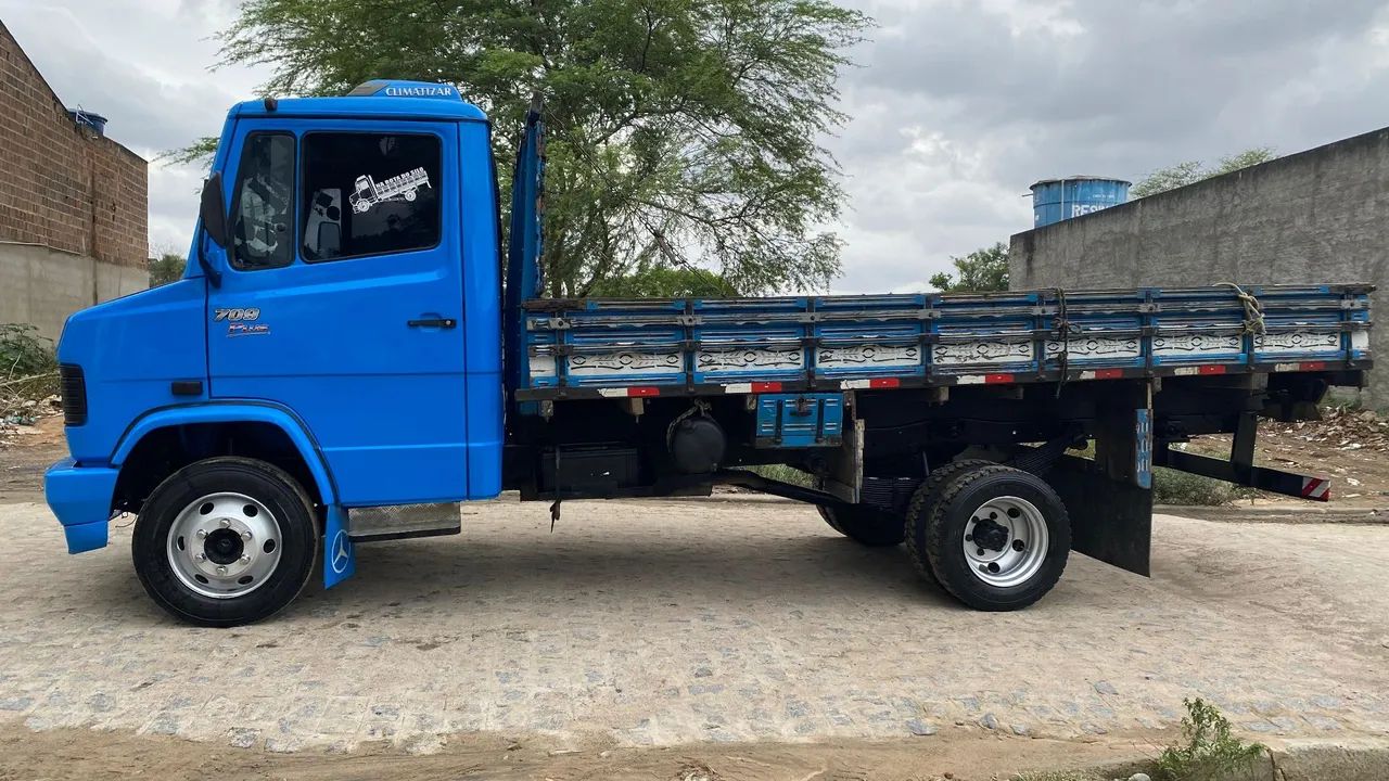 Mercedes bens 709 - Foto 10