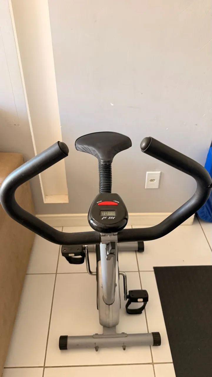 Vendo bicicleta ergométrica  - Foto 2