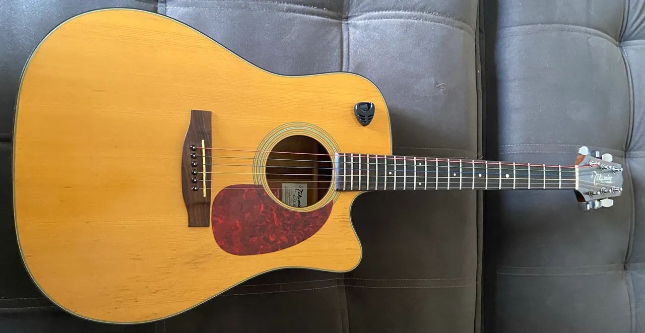 Violão Takamine 