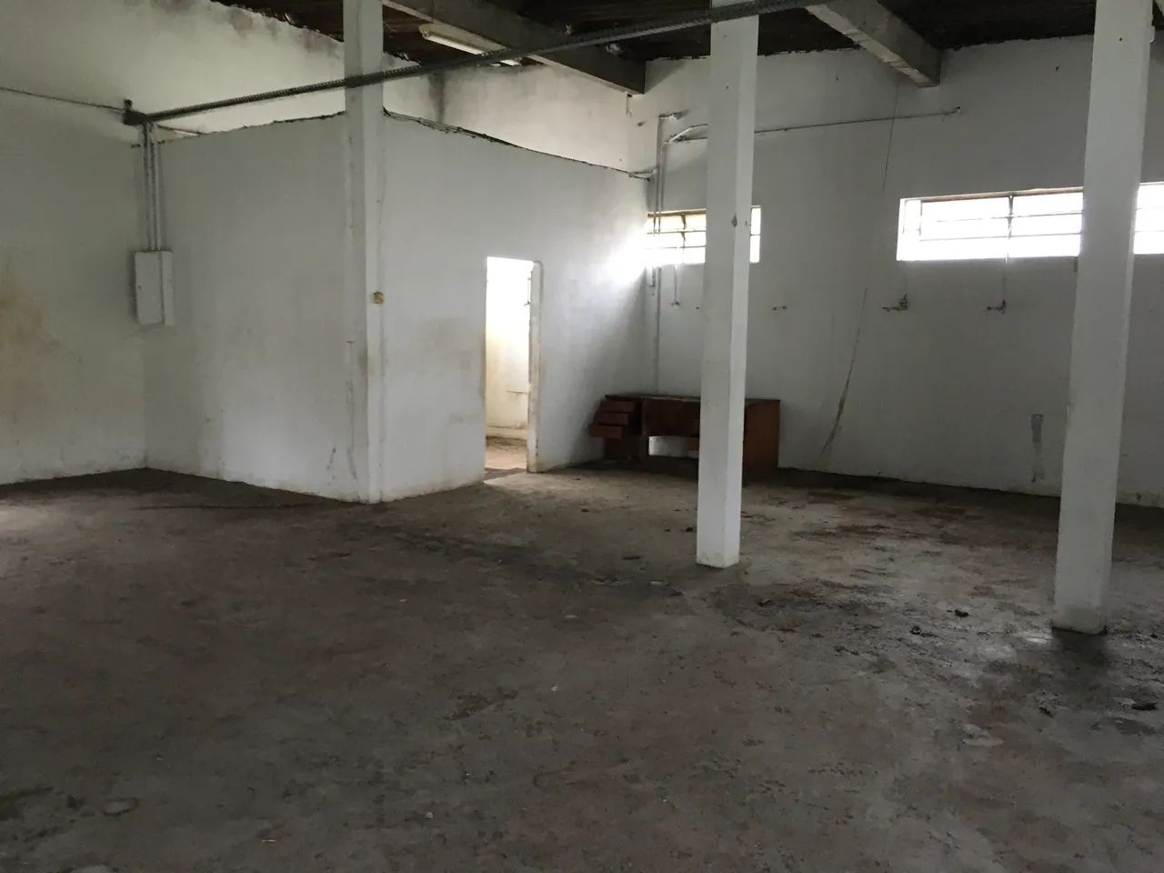 GALPÃO COMERCIAL NO ALVARENGA