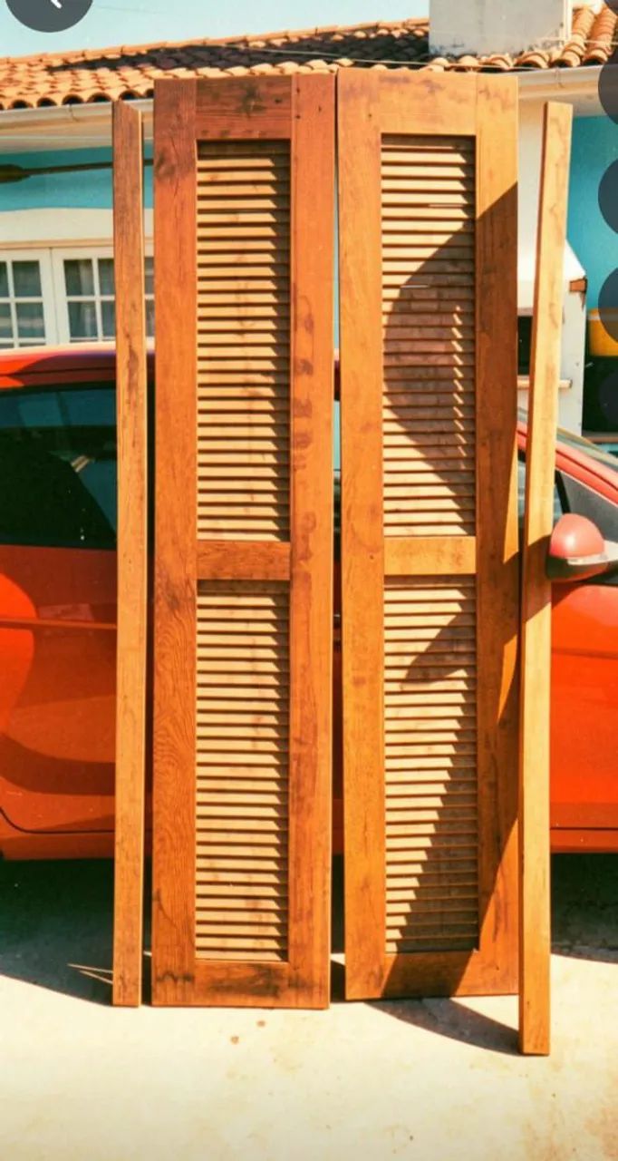 Sale of 2-door cedar arana Venetian shrimp-style doors