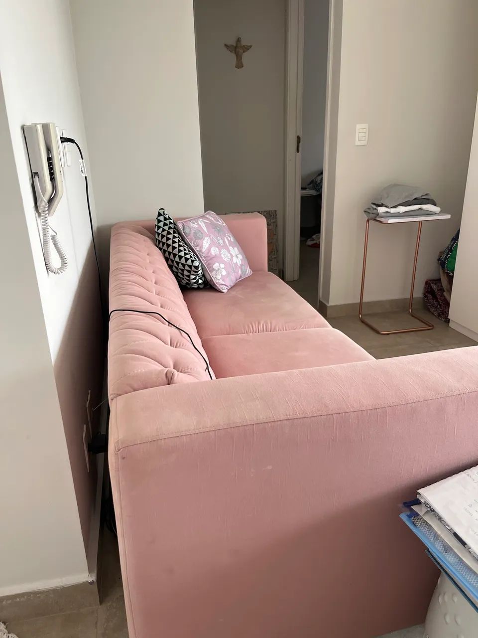 Sofá rosa Imbuia lindo!  - Foto 3