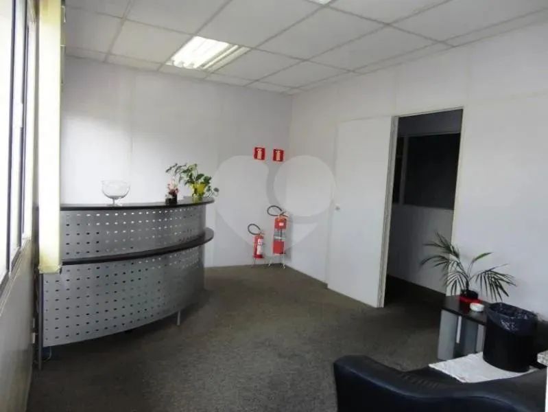 Prédio comercial no Butantã