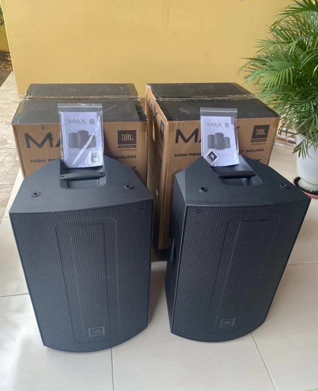 Caixa ativa jbl-max-15