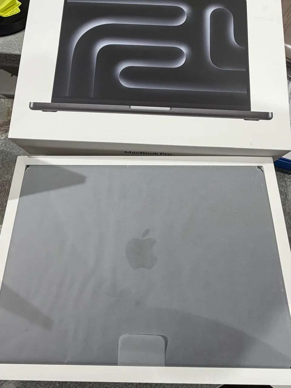 MacBook M5 pro tela 14,2, 24gb, 1tb, 15 cpu, 16 cpu - Foto 3