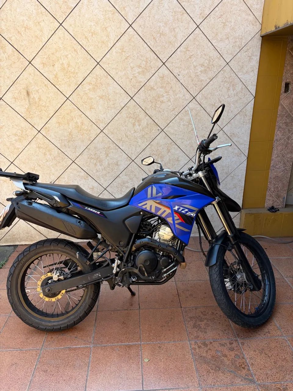 Lander 2020 Azul - Foto 2