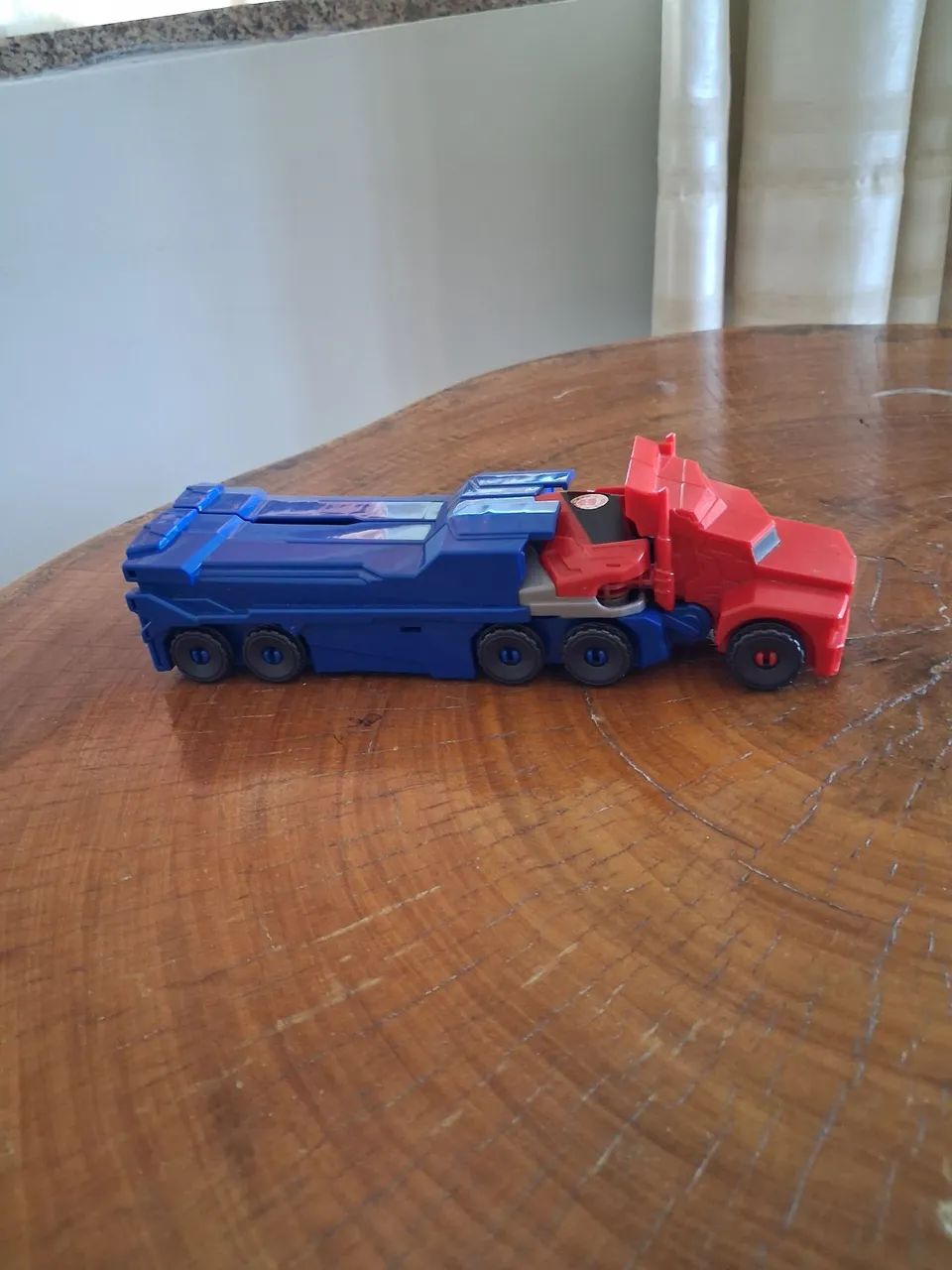 Boneco Transformers Optimus - Foto 4