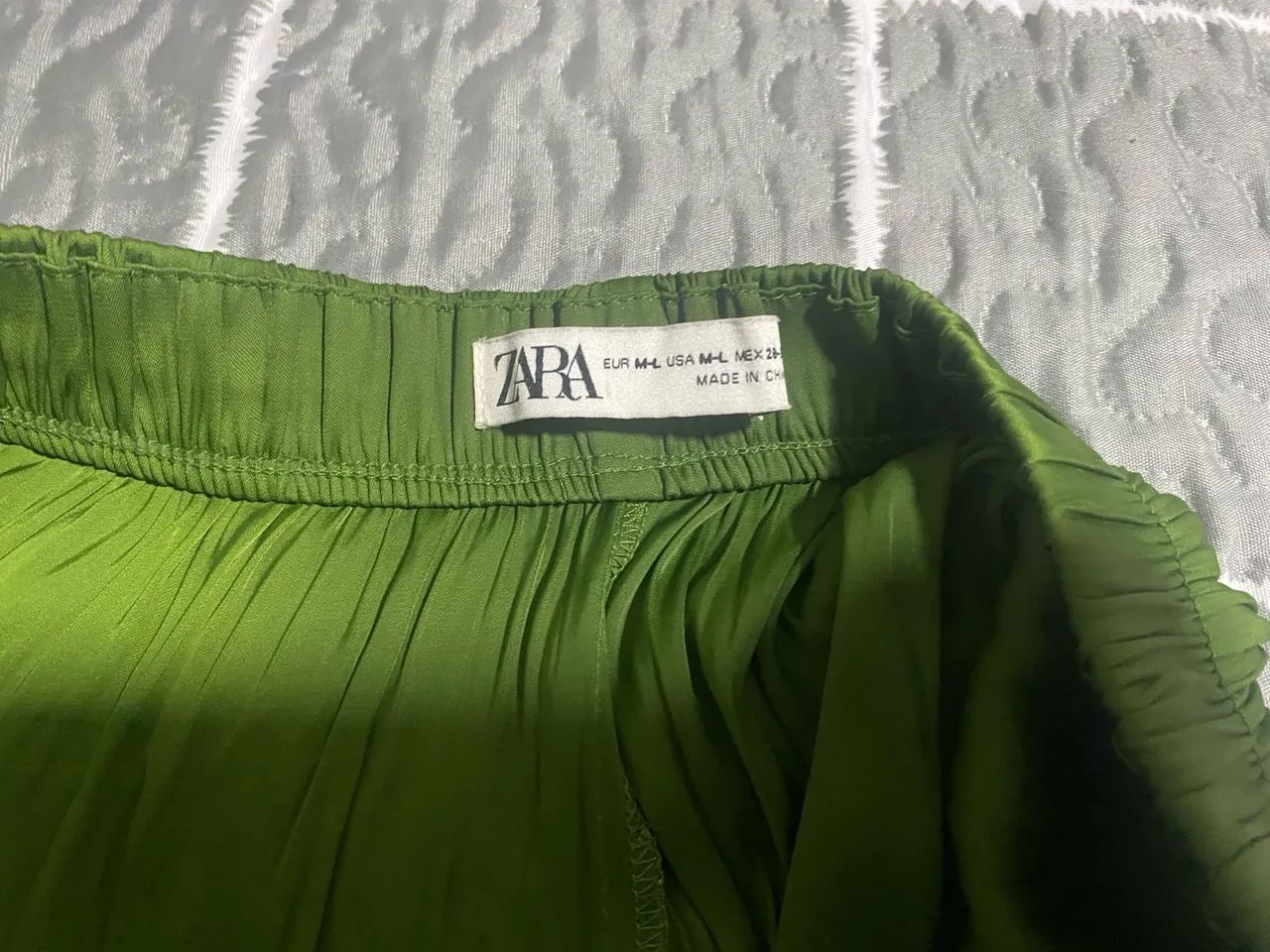 saia zara plissada verde g - Foto 3