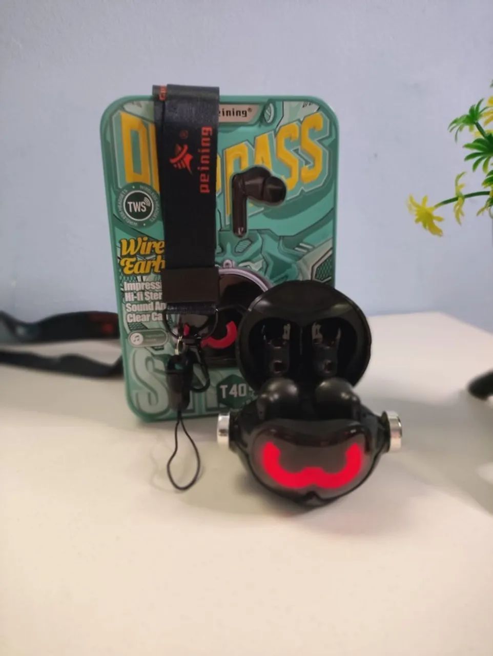 Fone Bluetooth Case Robô com LED. TWS BT 6.0. Compativel Iphone e Android. - Foto 3