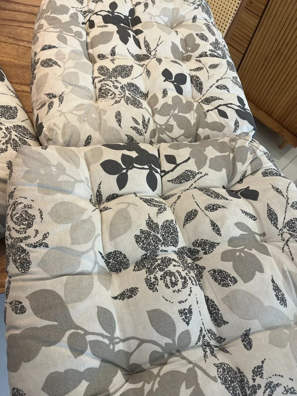 Futon 50x50 conjunto com 3 almofadas  - Foto 3