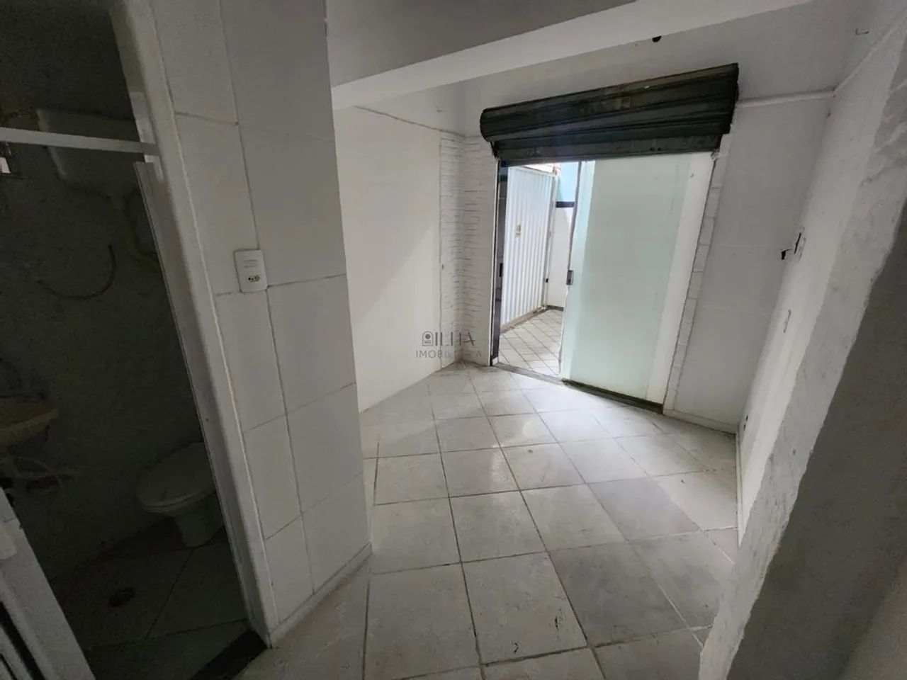 Sala para alugar em Vila Velha, Itapuã, com 10 m², Edifício Prisciliana