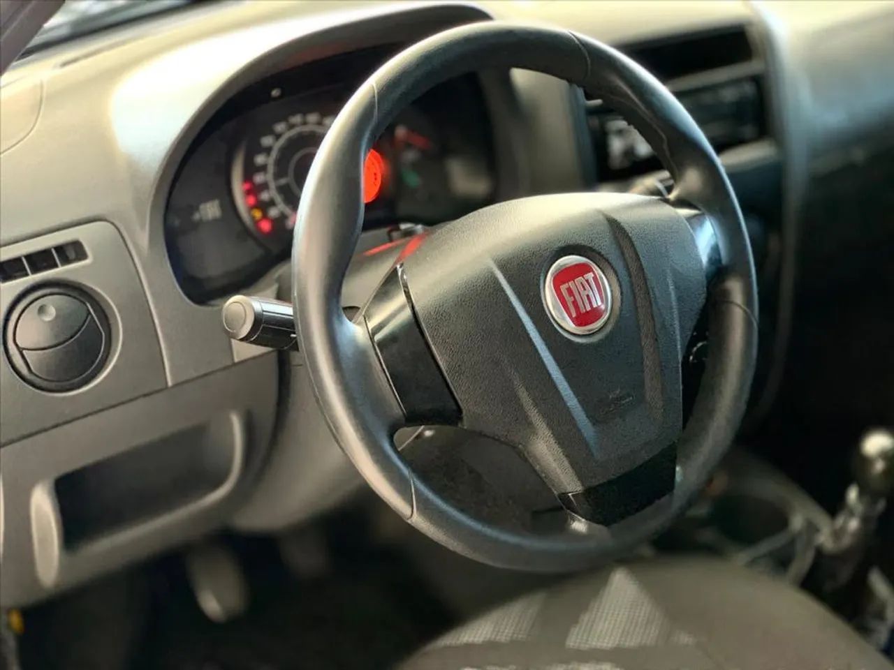 Fiat Palio RUA 1.0 Fire Flex 8V 5P 2016 - Foto 4