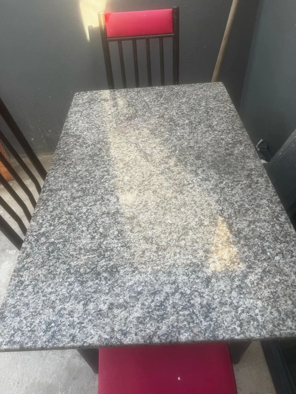 Mesa de granito 4 cadeiras  - Foto 4