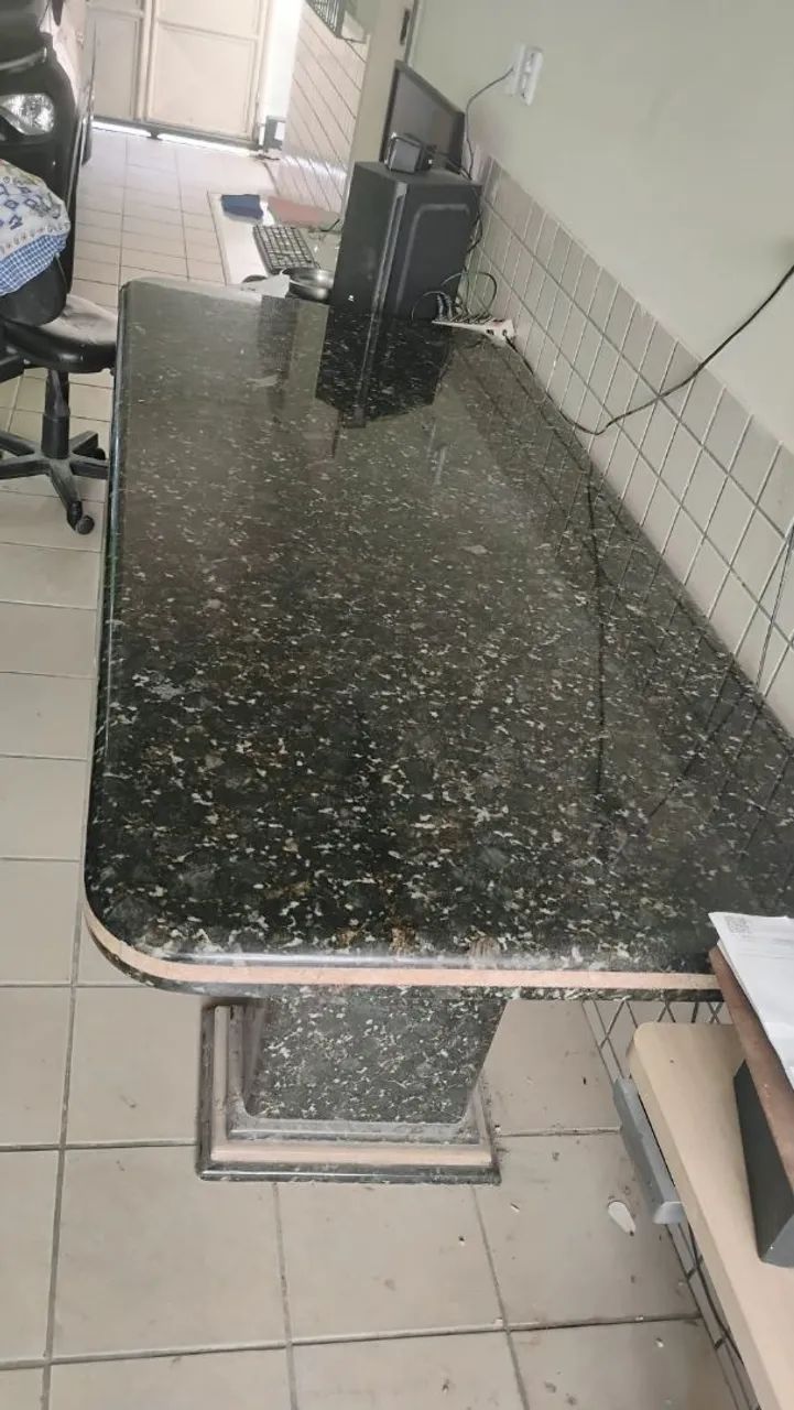 Mesa de mármore 2 metros