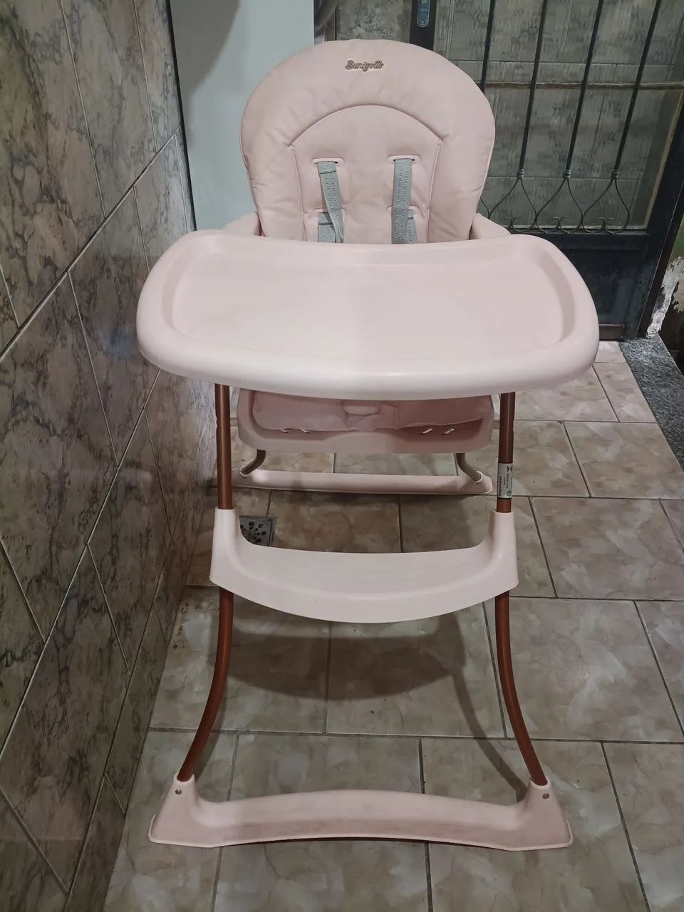 Cadeira de alimentação Bon Apetit Burigotto Semi nova