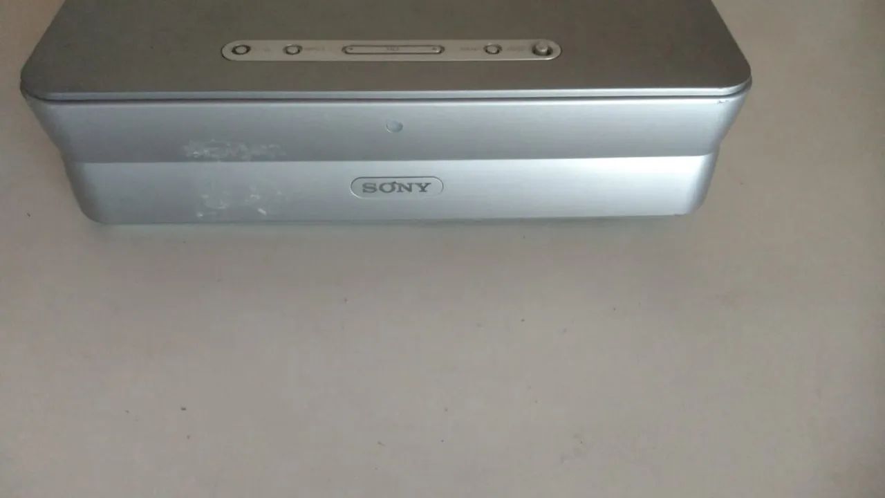 Projetor Sony <br>Ligando porém com defeito R$220,00 + frete - Foto 5