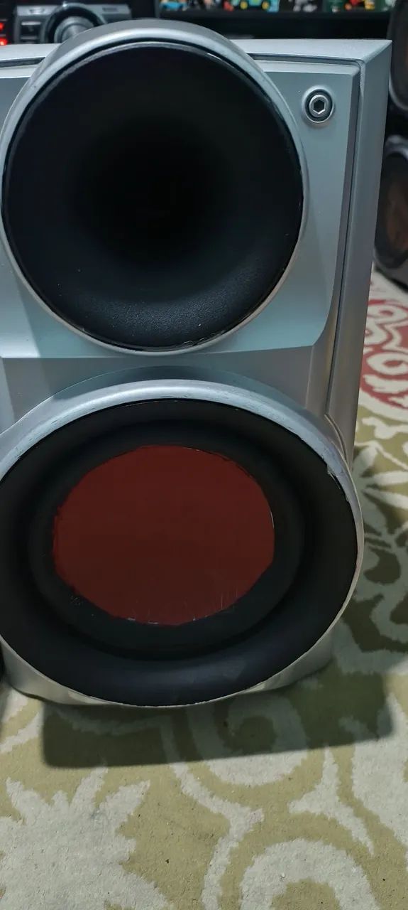 PAR DE CAIXAS DE SOM LG METAL BASS PINTADAS COM 560 WATTS RMS DE POTÊNCIA.  - Foto 4