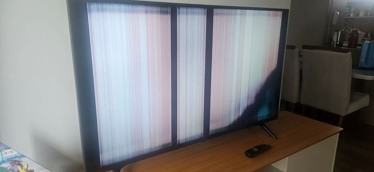Tv LG 50 polegadas, com defeito na tela