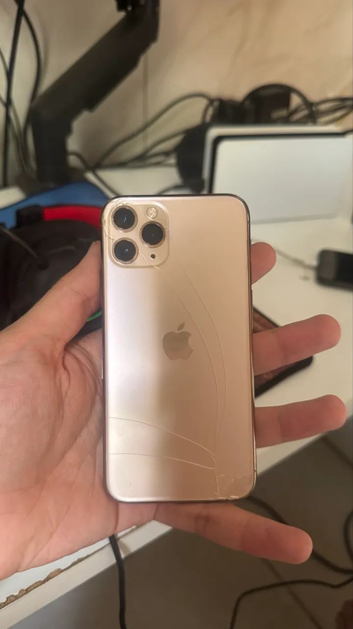 iPhone 11 Pro chip não funciona  - Foto 3