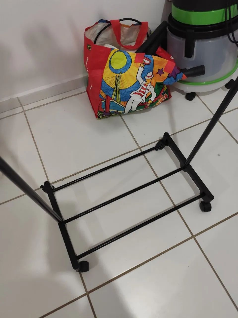 Arara com cabides - Foto 4