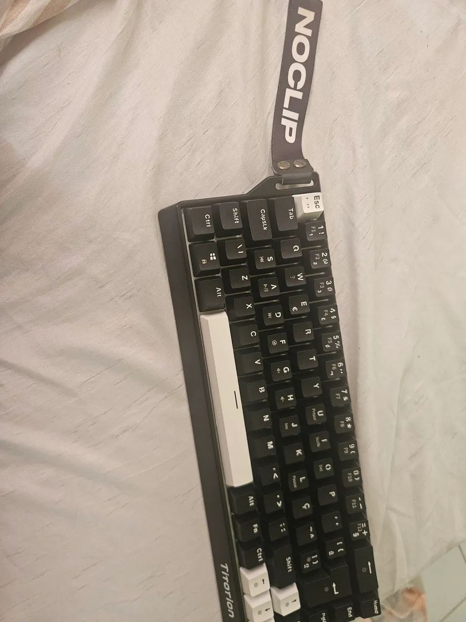Vendo teclado magnetico danificado - Foto 2