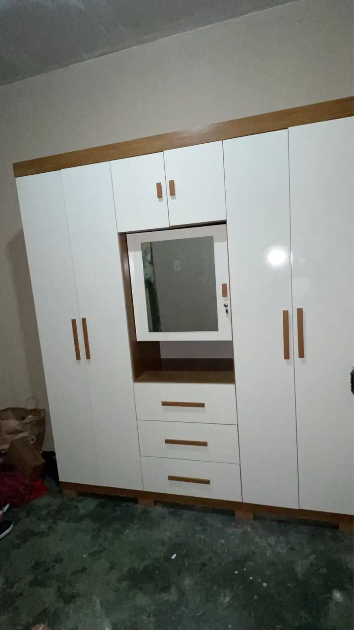 Vendo esse guarda-roupa pouco tempo de uso  - Foto 3
